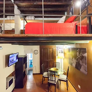 Independent In Trevi Fountain - Spain Square Apartment Rome