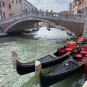Apartment Guglie View, Venice